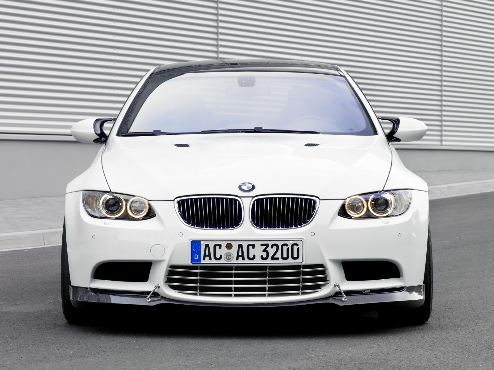 bmw-m3-white